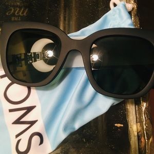 Brand new TOMS Sydney sunglasses, Matte Black